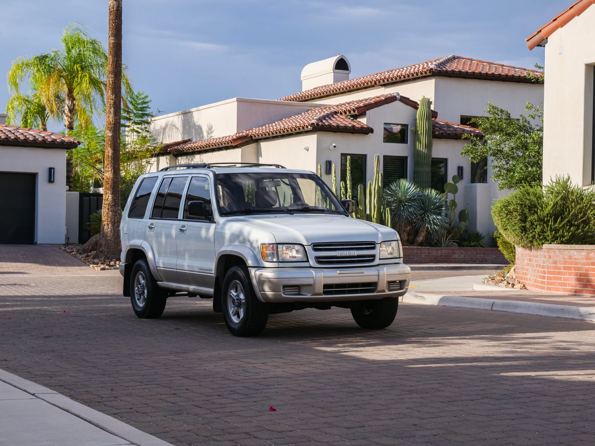 2001 Isuzu Trooper