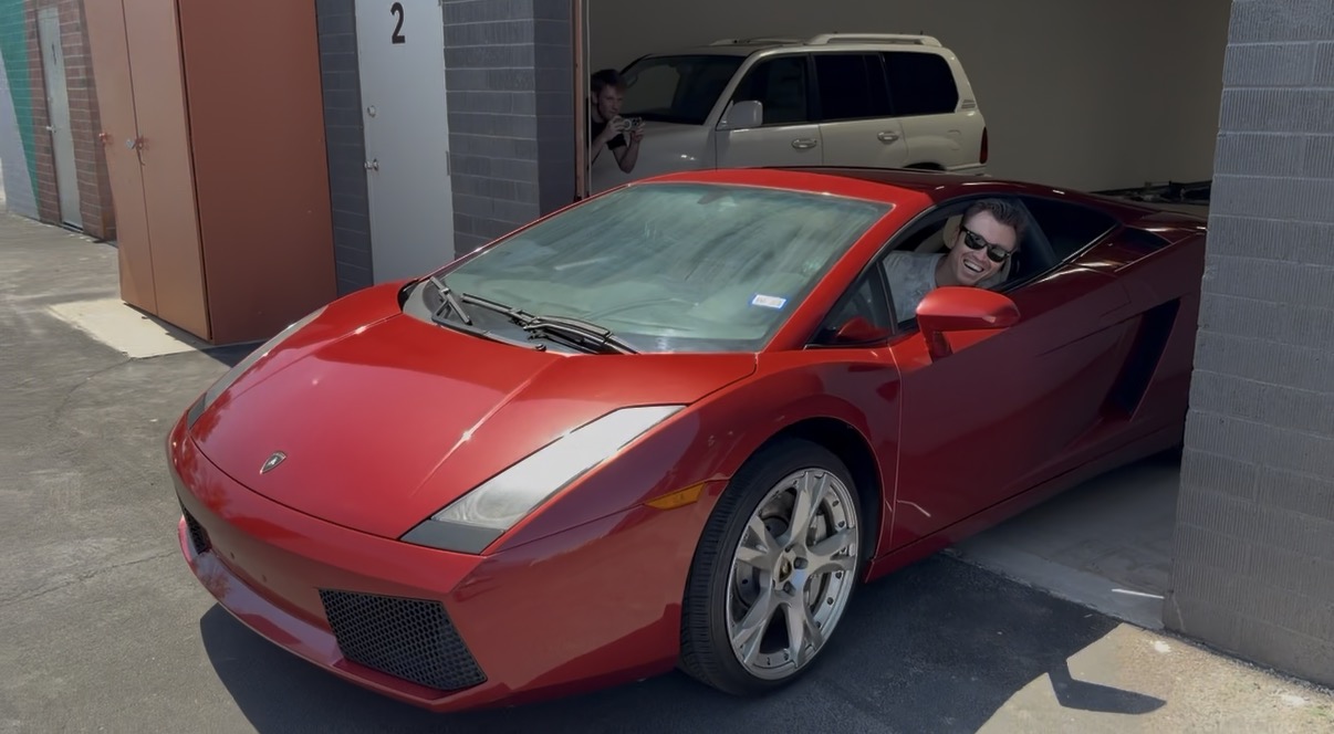 Red parked in the Lamborghini Gallardo the day the challenge closed